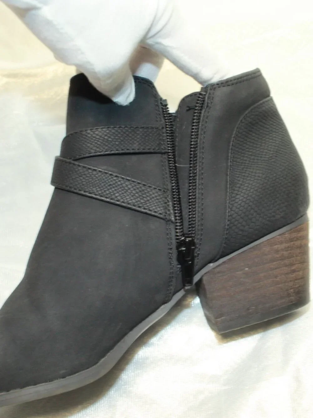 Life Stride SZ 8.5M Black Blaire Western Buckle Faux Nubuck  Side Zip Ankle Boot